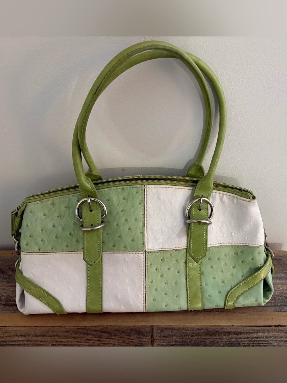 Purse and wallet lot - Liz Claiborne, etc - Picture 7 of 8